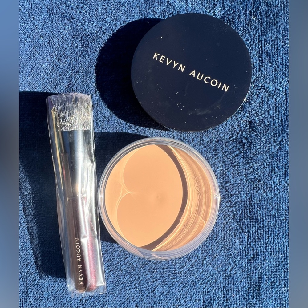 NIB: Kevin Aucoin Foundation Balm Color: Medium FB07